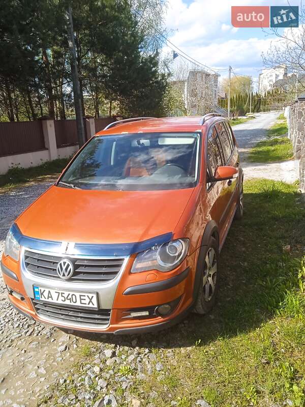 Мінівен Volkswagen Touran 2008 в Львові