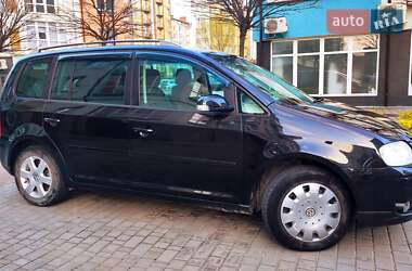 Минивэн Volkswagen Touran 2004 в 