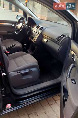 Минивэн Volkswagen Touran 2004 в 
