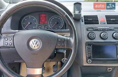 Мінівен Volkswagen Touran 2007 в 