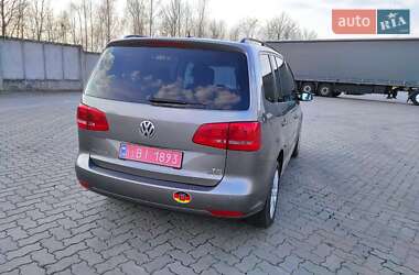 Мінівен Volkswagen Touran 2010 в 