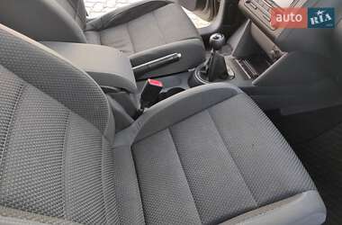 Мінівен Volkswagen Touran 2010 в 