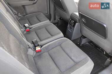 Мінівен Volkswagen Touran 2010 в 