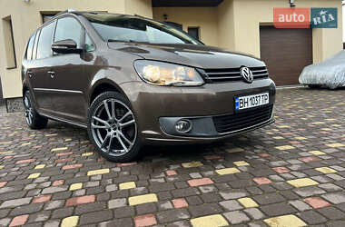 Мінівен Volkswagen Touran 2011 в 