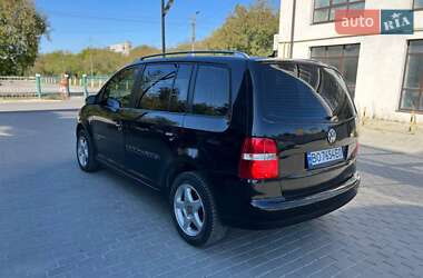 Мінівен Volkswagen Touran 2005 в 
