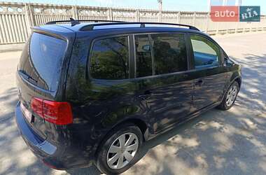 Минивэн Volkswagen Touran 2011 в 