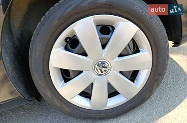 Минивэн Volkswagen Touran 2011 в 