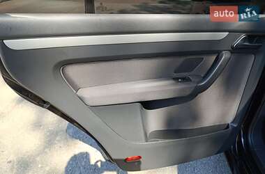 Минивэн Volkswagen Touran 2011 в 