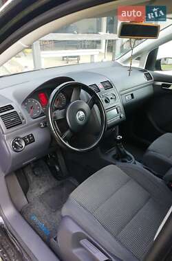 Мінівен Volkswagen Touran 2006 в 