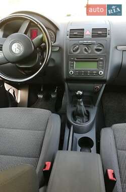 Мінівен Volkswagen Touran 2006 в 
