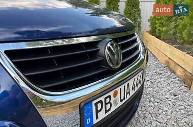Минивэн Volkswagen Touran 2007 в 