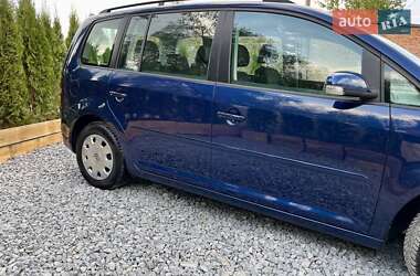 Минивэн Volkswagen Touran 2007 в 