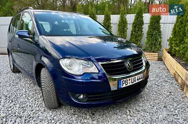 Минивэн Volkswagen Touran 2007 в 