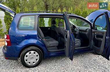 Минивэн Volkswagen Touran 2007 в 