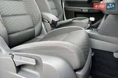 Минивэн Volkswagen Touran 2007 в 