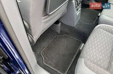 Минивэн Volkswagen Touran 2007 в 