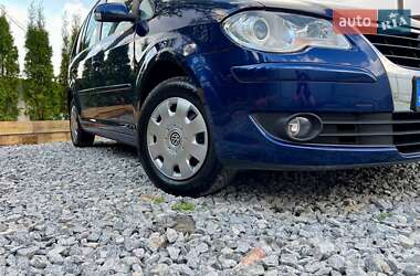Минивэн Volkswagen Touran 2007 в 