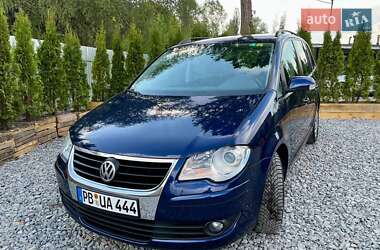 Минивэн Volkswagen Touran 2007 в 