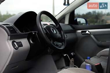 Минивэн Volkswagen Touran 2006 в 