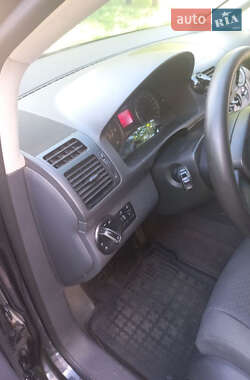 Мінівен Volkswagen Touran 2004 в 