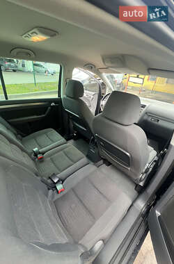 Мінівен Volkswagen Touran 2007 в 