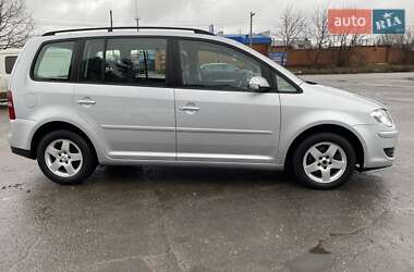 Мінівен Volkswagen Touran 2008 в 