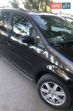 Мінівен Volkswagen Touran 2006 в 