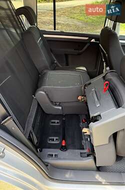 Мінівен Volkswagen Touran 2015 в 