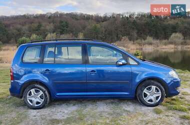 Минивэн Volkswagen Touran 2008 в 