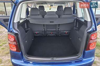 Минивэн Volkswagen Touran 2008 в 