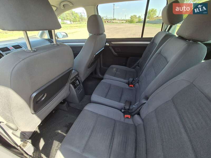 Мінівен Volkswagen Touran 2007 в Бердичеві