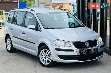 Мінівен Volkswagen Touran 2007 в 