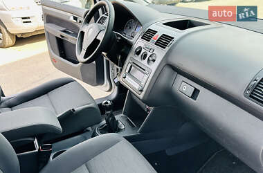 Мінівен Volkswagen Touran 2007 в 