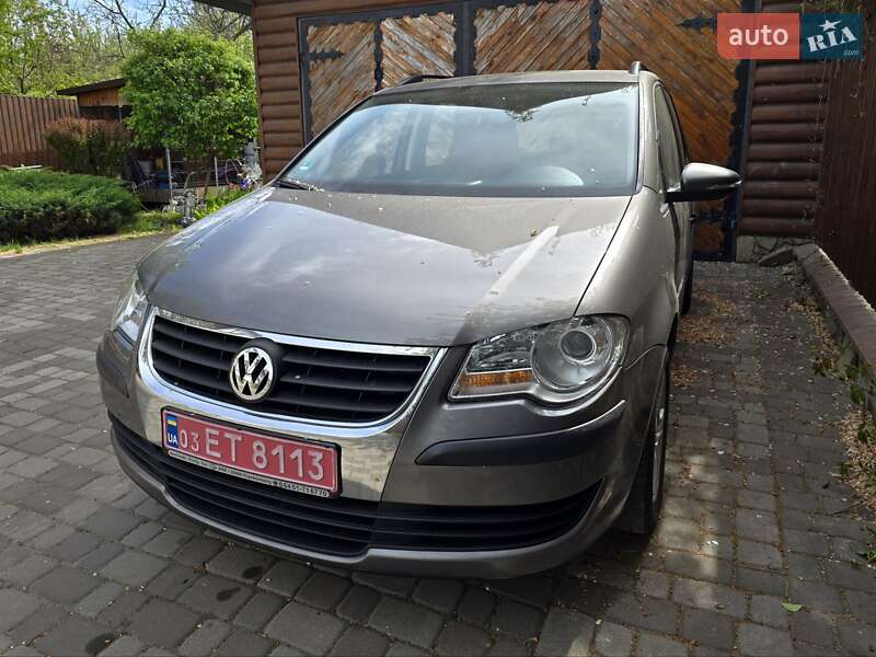 Volkswagen Touran 2010