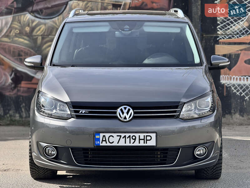 Минивэн Volkswagen Touran 2012 в Луцке