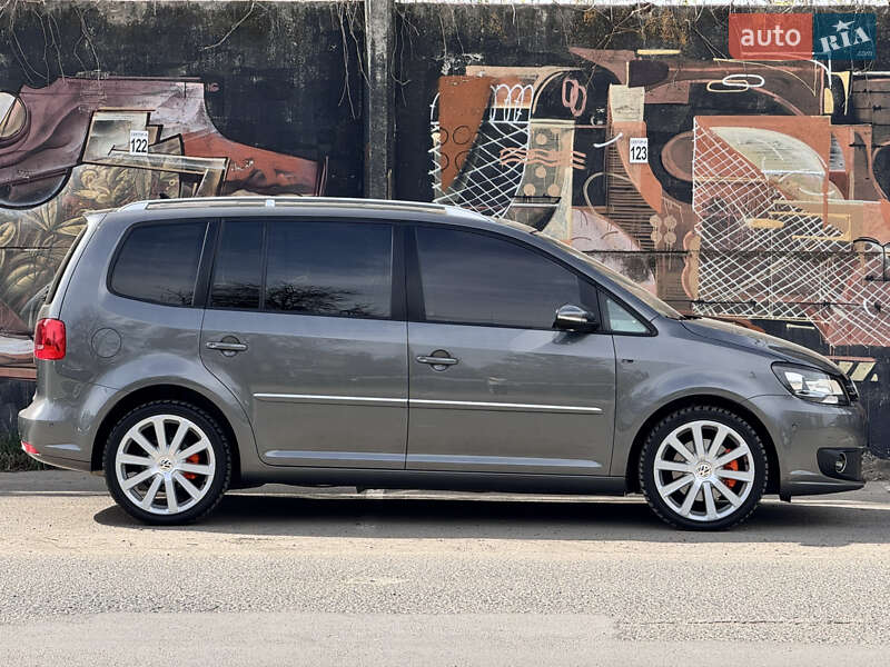 Минивэн Volkswagen Touran 2012 в Луцке