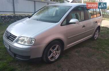 Минивэн Volkswagen Touran 2003 в Гайвороне