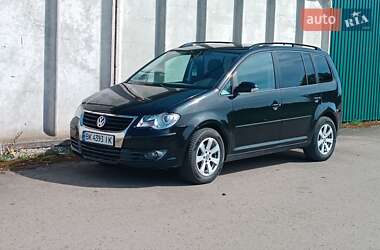 Минивэн Volkswagen Touran 2009 в 