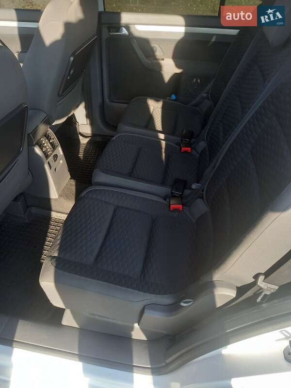Мінівен Volkswagen Touran 2009 в Сарнах фото 14 Мінівен Volkswagen Touran 2009 в Сарнах