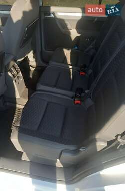 Минивэн Volkswagen Touran 2009 в 