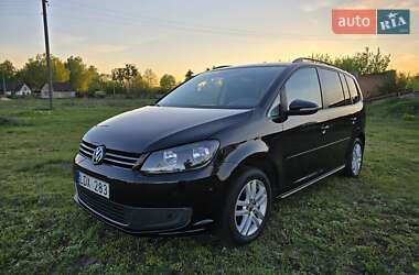 Минивэн Volkswagen Touran 2011 в 