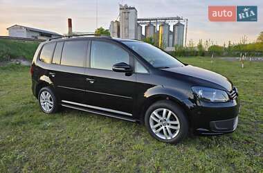 Минивэн Volkswagen Touran 2011 в 