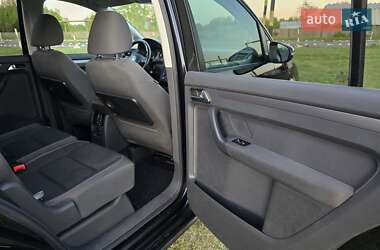 Минивэн Volkswagen Touran 2011 в 