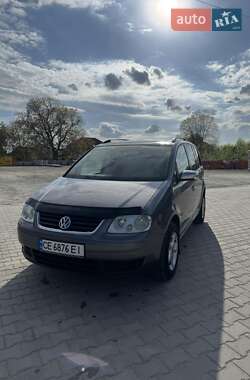 Минивэн Volkswagen Touran 2005 в Черновцах