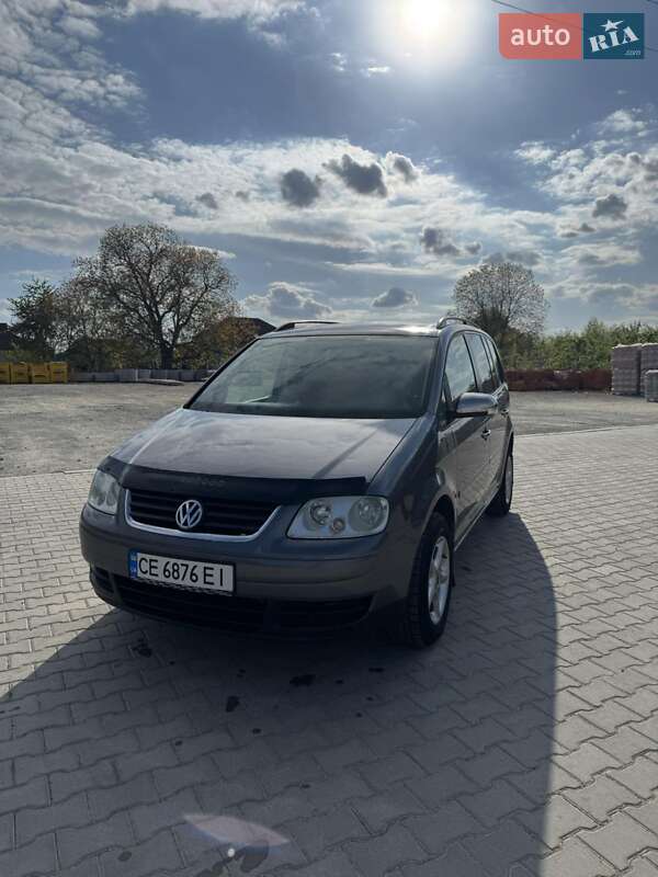 Минивэн Volkswagen Touran 2005 в Черновцах