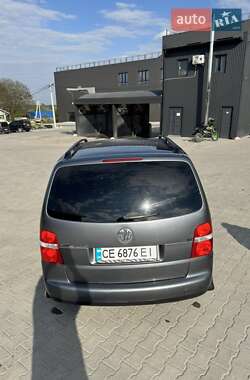 Мінівен Volkswagen Touran 2005 в 