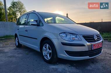 Минивэн Volkswagen Touran 2008 в 