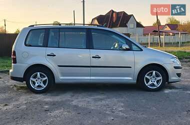 Минивэн Volkswagen Touran 2008 в 