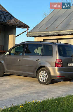 Минивэн Volkswagen Touran 2008 в 