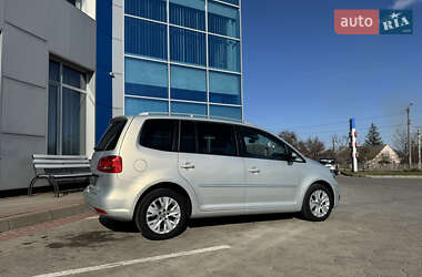 Мінівен Volkswagen Touran 2013 в 
